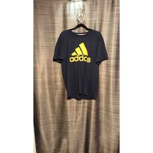 Adidas t-shirt 